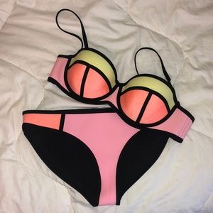 Triangl bikini